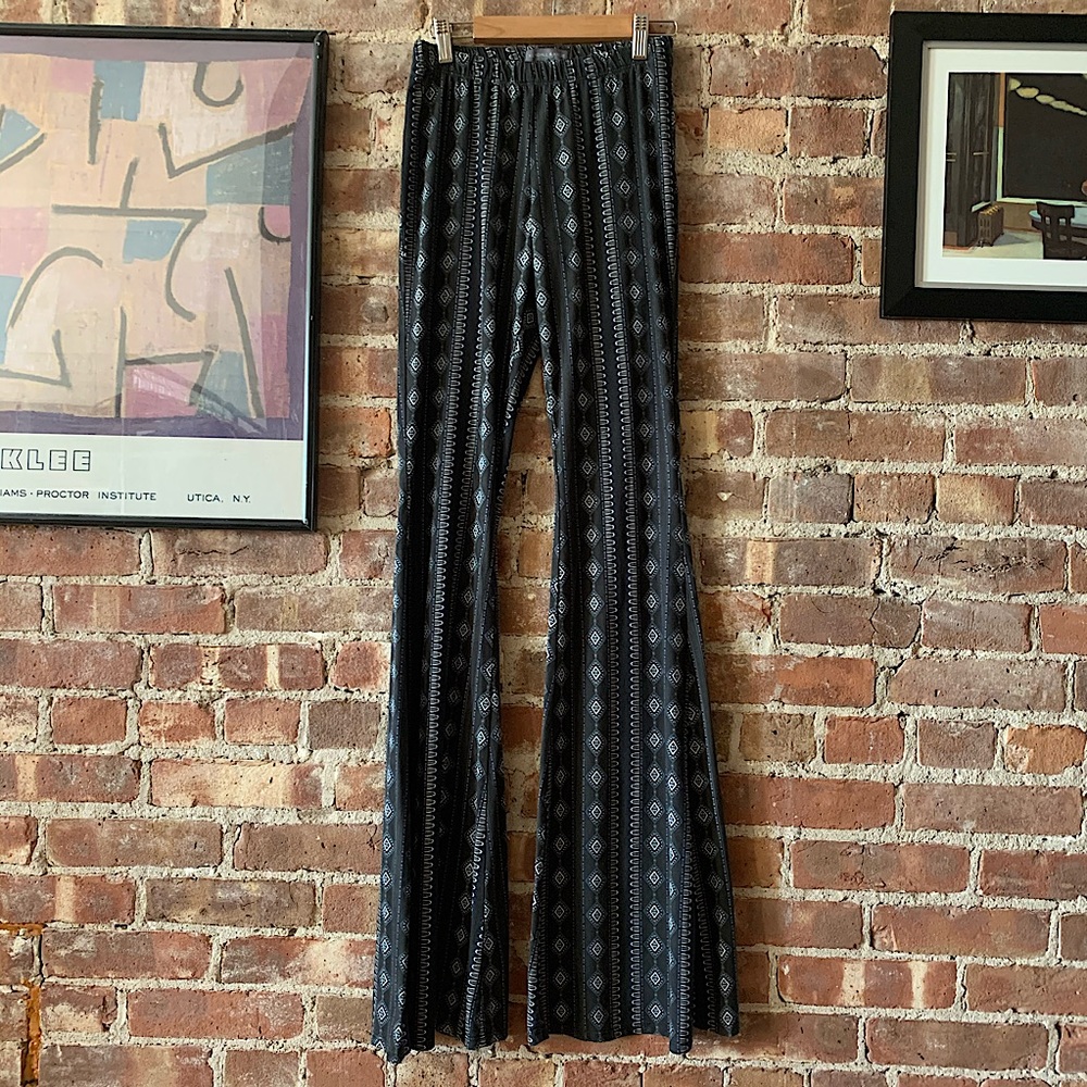 Kendall & Kylie Stretch Flare Pants